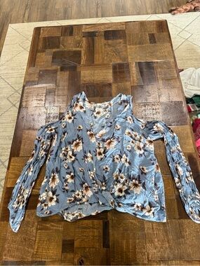Lush Blue Floral Cold-Shoulder Twist Front Top